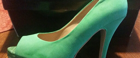 Women's Heel very good Condition - Picture 2 of 3